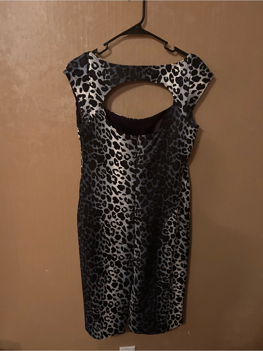 Jessica Simpson Black and Silver Leopard Backless Sheath Dress